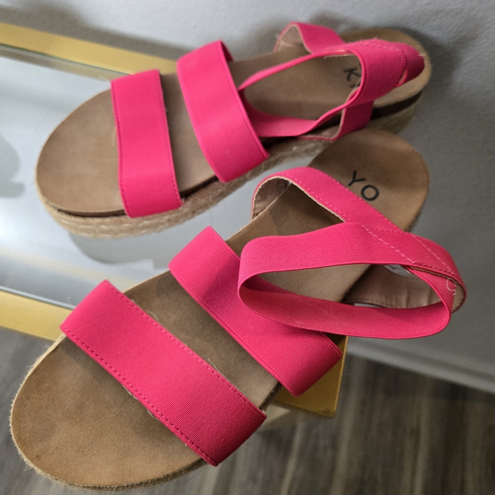 Yoki Women's Pink Platform Sandals with Ankle Strap - Picture 2 of 4